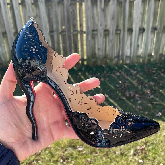 Christian Louboutin black patent pumps - Picture 2 of 16